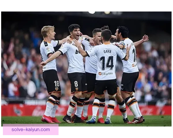 斯佩齐亚边路进攻表现稳定，持续增强球队整体竞争力