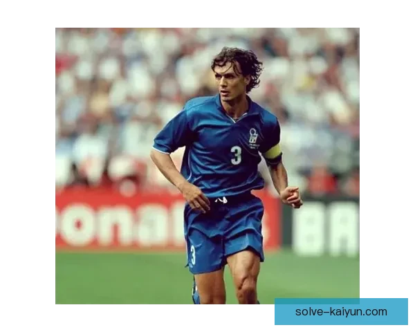 马尔蒂尼职业高光回顾：传奇后卫的辉煌历程与影响力分析