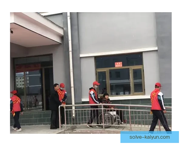 加维参与慈善活动展现社会责任感